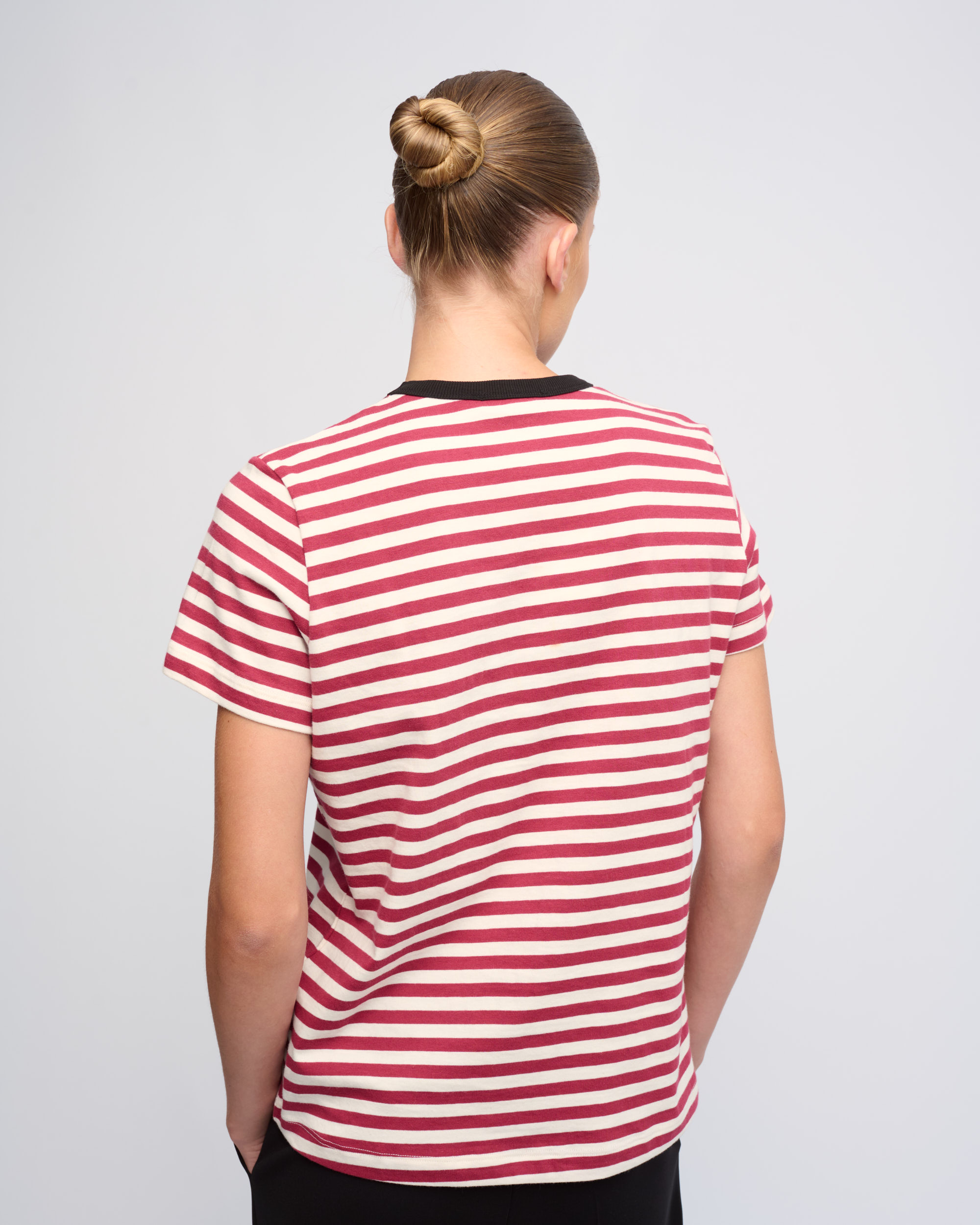 HOLLY-2267705-16-CO.CO 160-299647