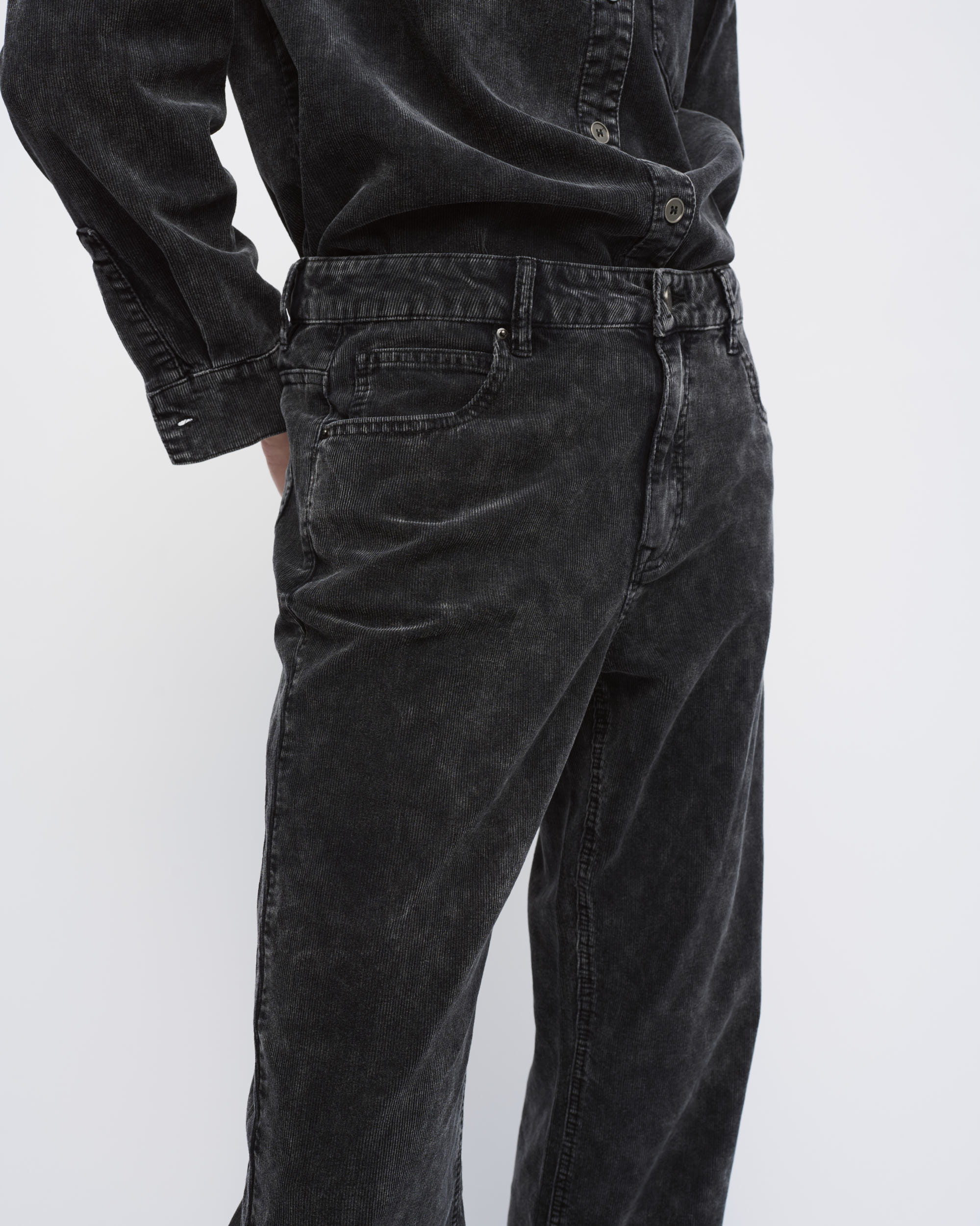 ONYX-2263577-20-CO.CO 161-306765