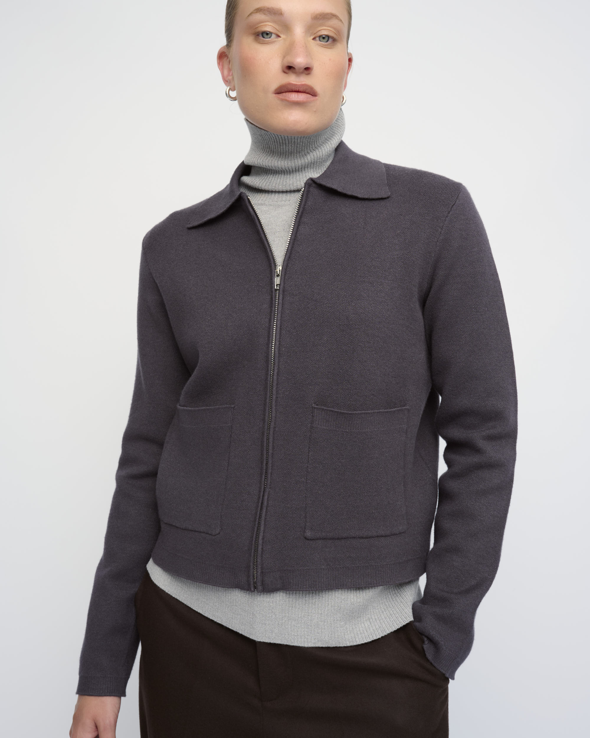 HOLDEN26-22264193-22-CO.CO 167-323043