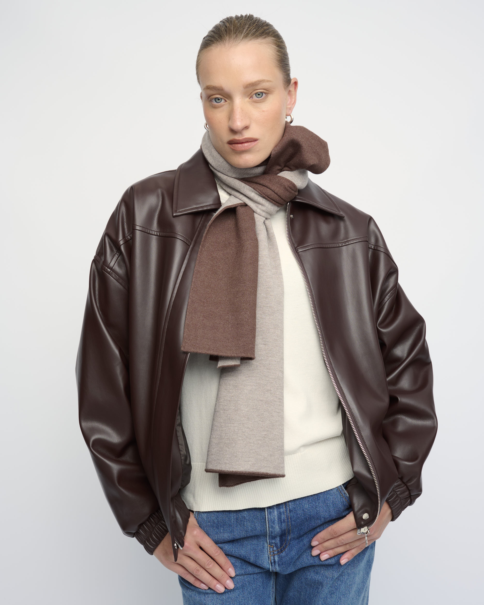 MOON-2269204-83-CO.CO 167-323166